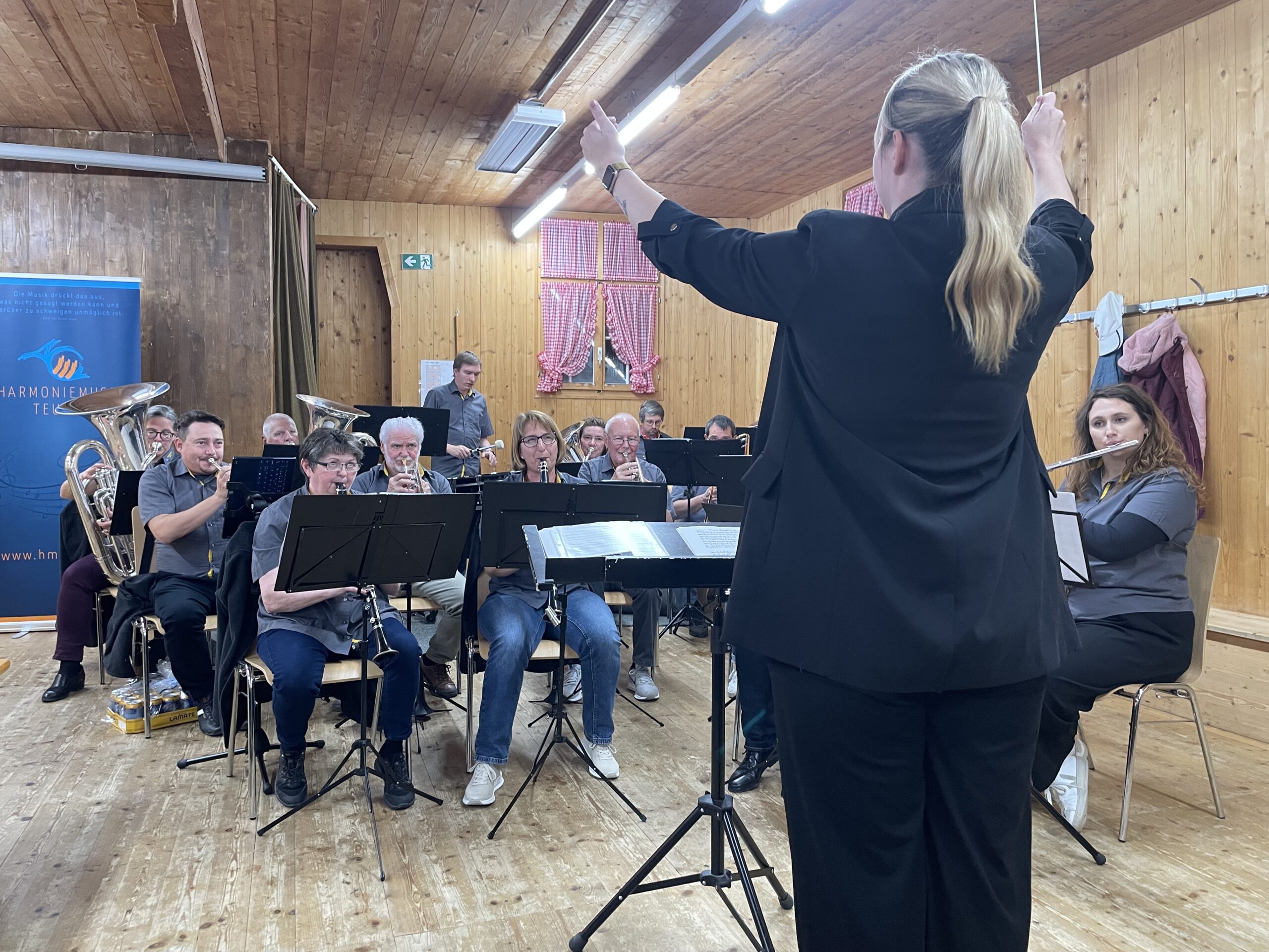 Gelungener Auftakt mit neuer Dirigentin