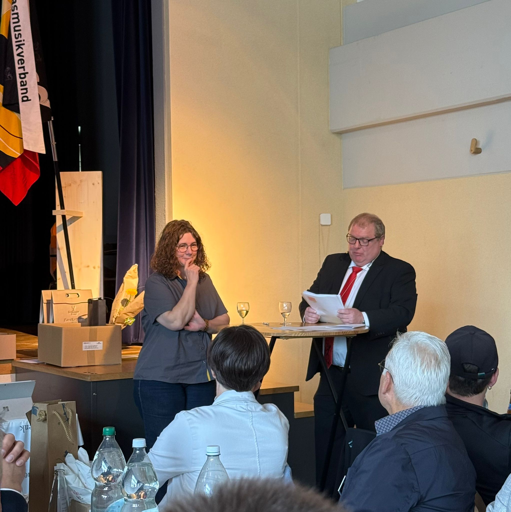 Mirjam an der Delegiertenversammlung geehrt